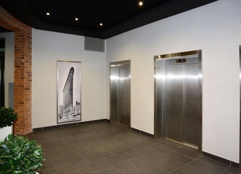 Арма: Вид главного лифтового холла